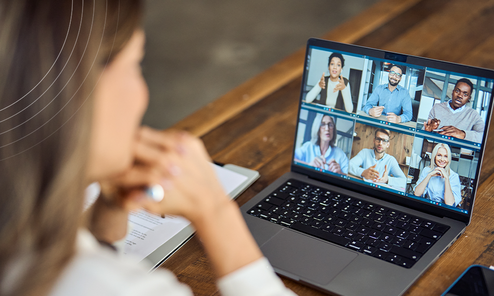 Como o trabalho híbrido molda a nova dinâmica corporativa